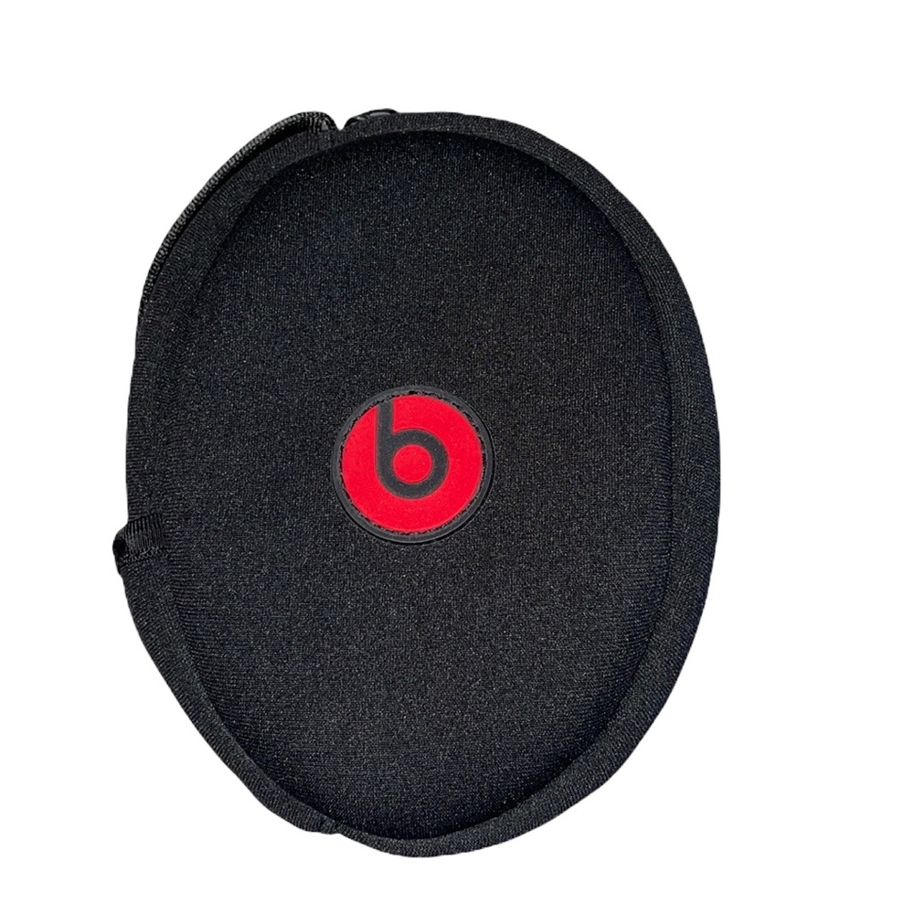 Beats Black Padded Headphone Case Soft Sided Oval Shaped with Zipper